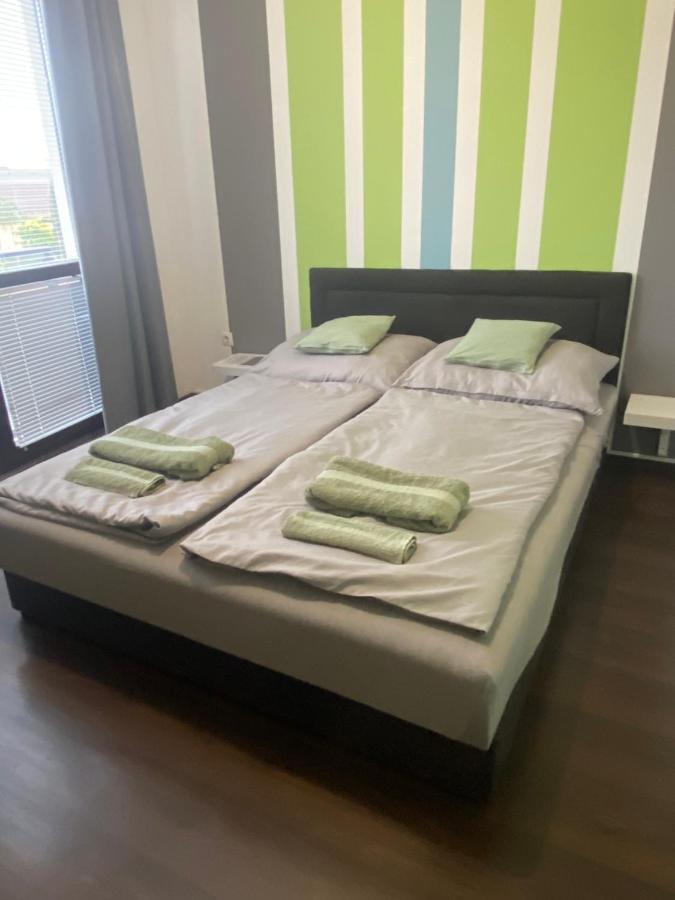 Lexi Classic Apartman Hajduszoboszlo Exterior photo